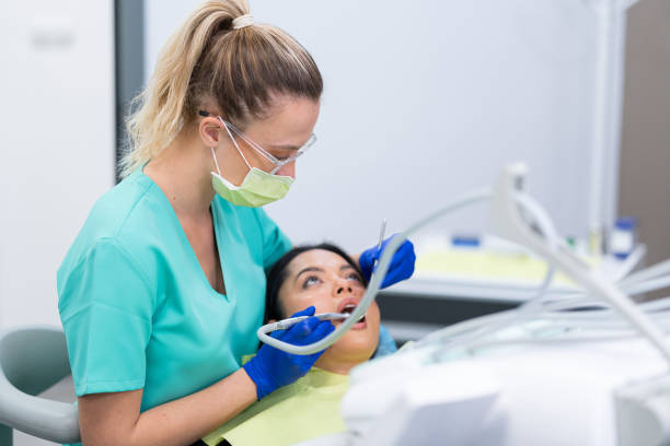 Best Emergency Tooth Extraction in Glespie, IL